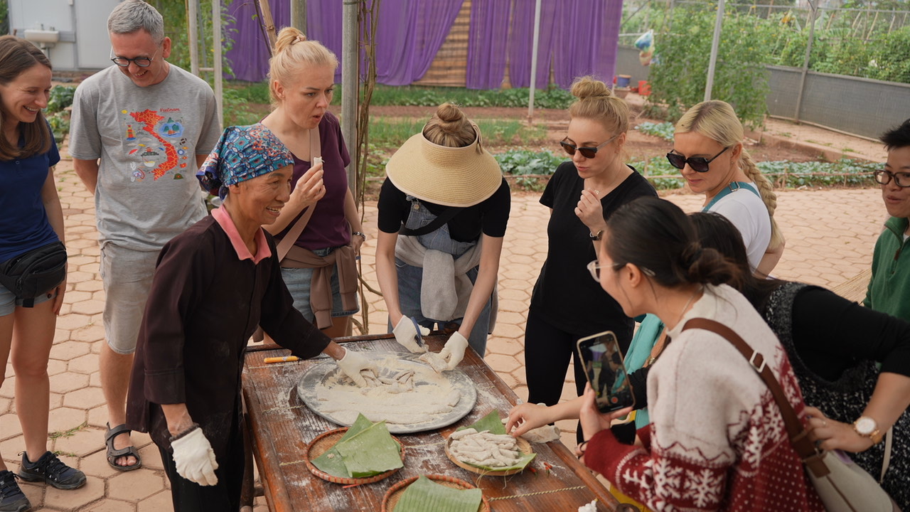 Tour trải nghiệm: Làm bánh – thưởng trà – đan võng